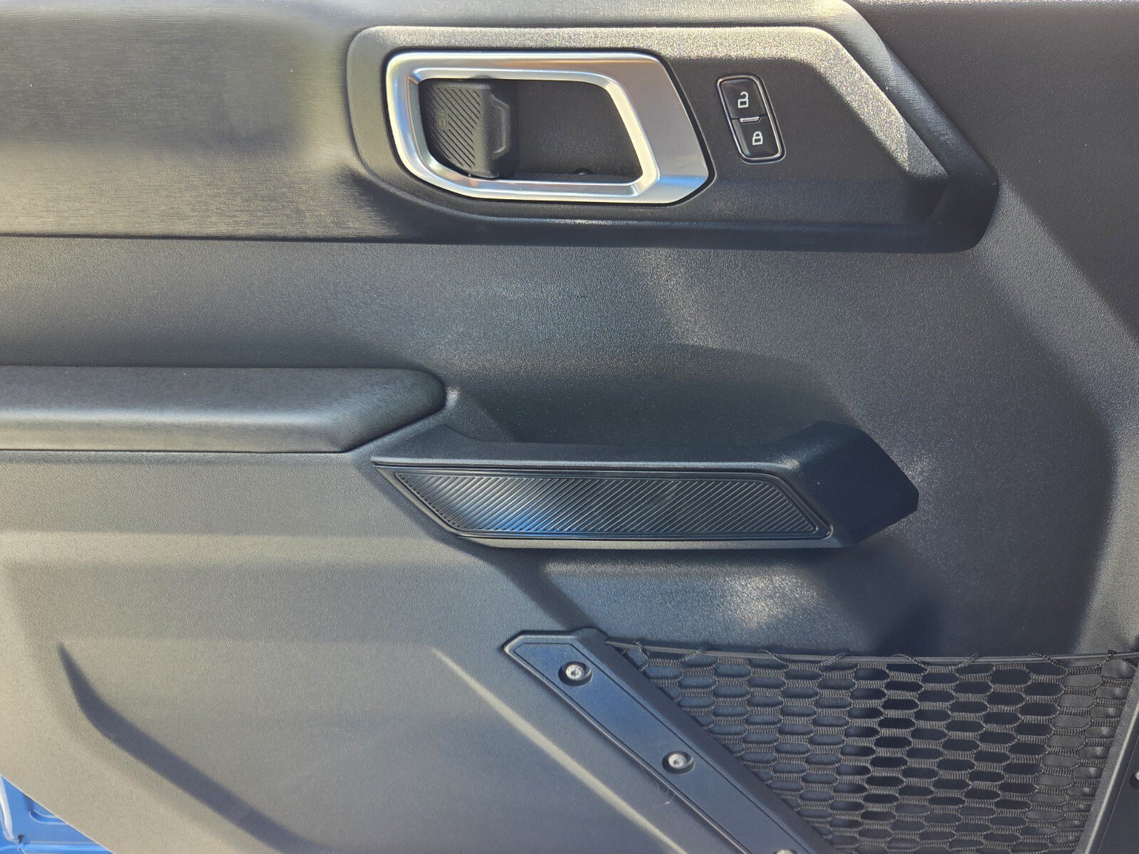 Used 2025 Velocity Blue Metallic Ford Badlands image 31