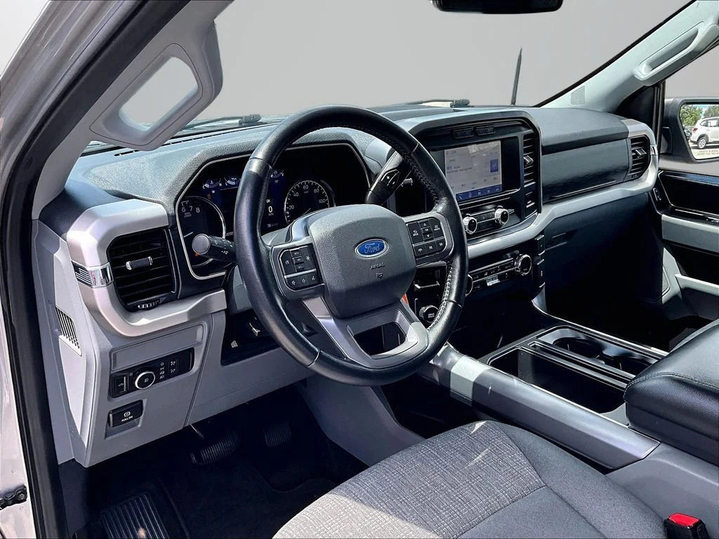 Used 2021 Silver Ford XLT image 13