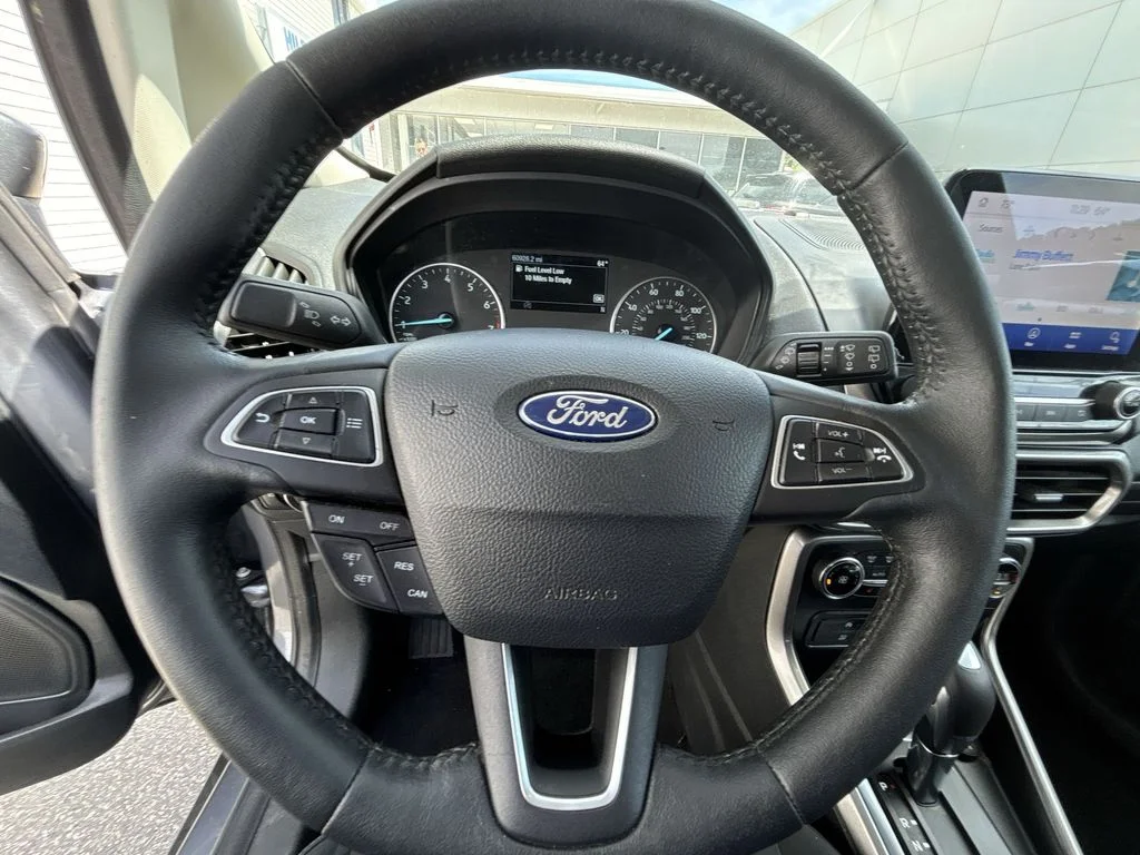 Used 2020 Gray Ford SE image 11