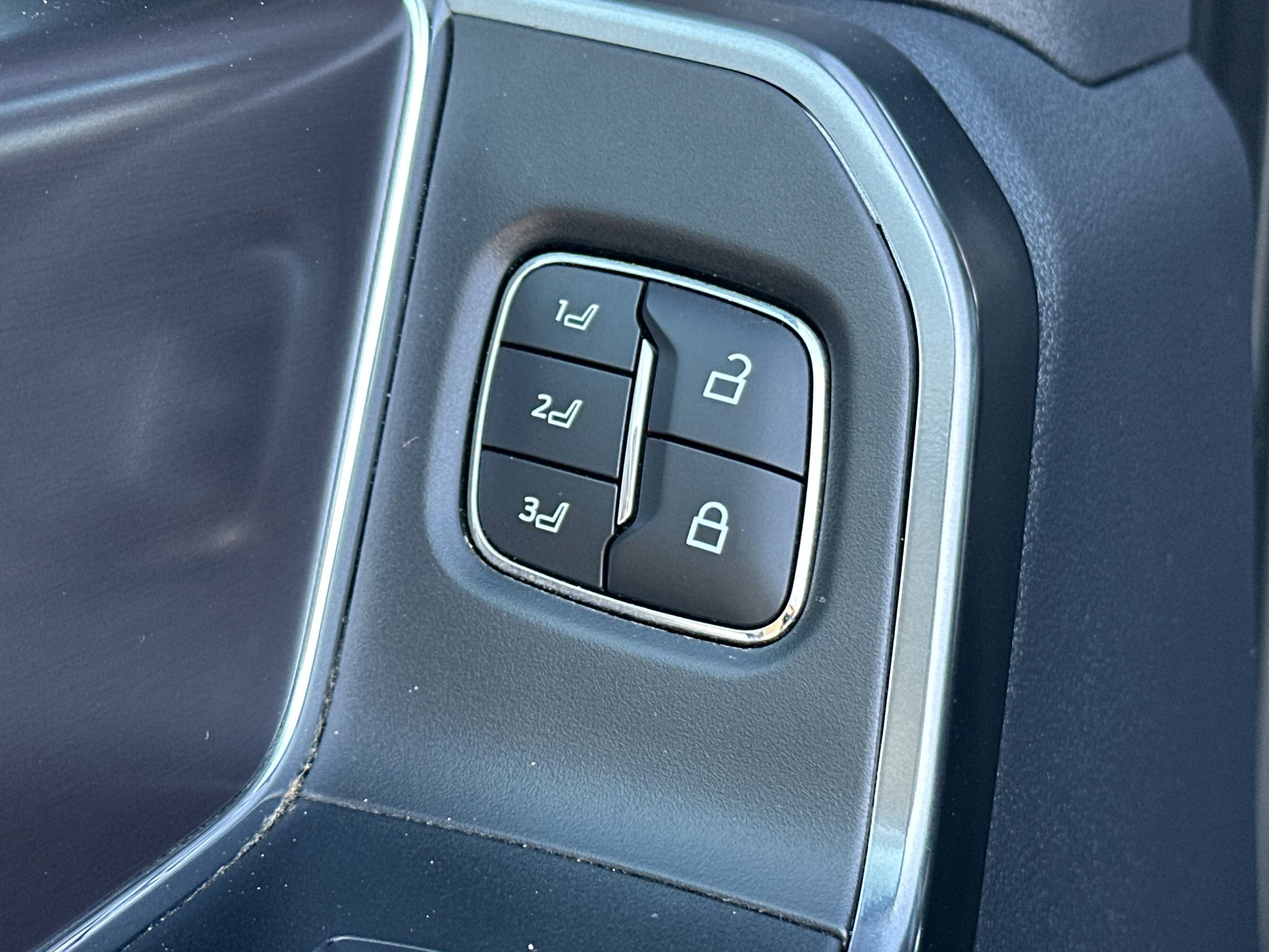 Used 2026 Glacier Gray Metallic Tri-Coat Ford Platinum image 18