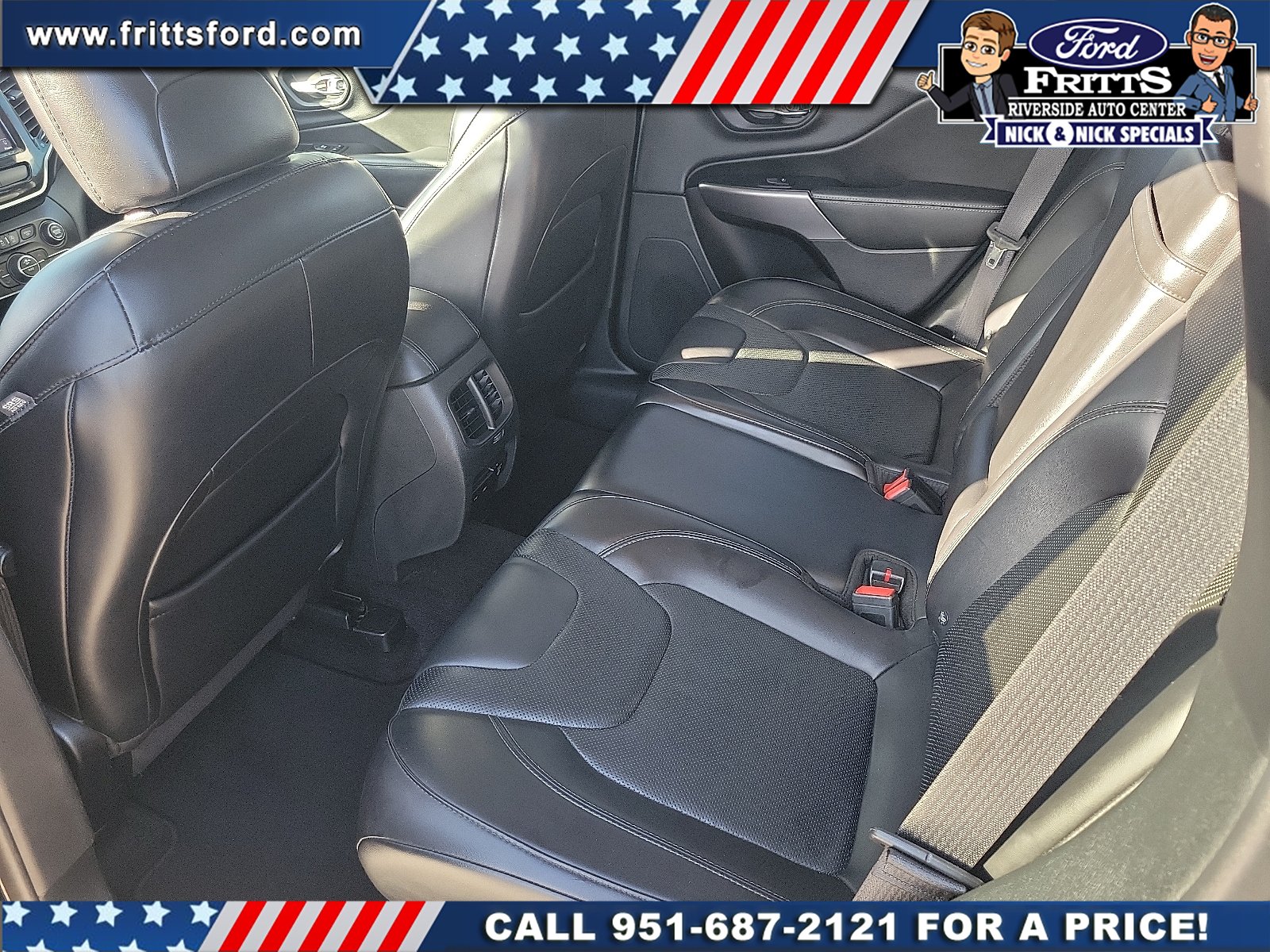 Certified Used 2019 Diamond Black Jeep Limited FWD image 13