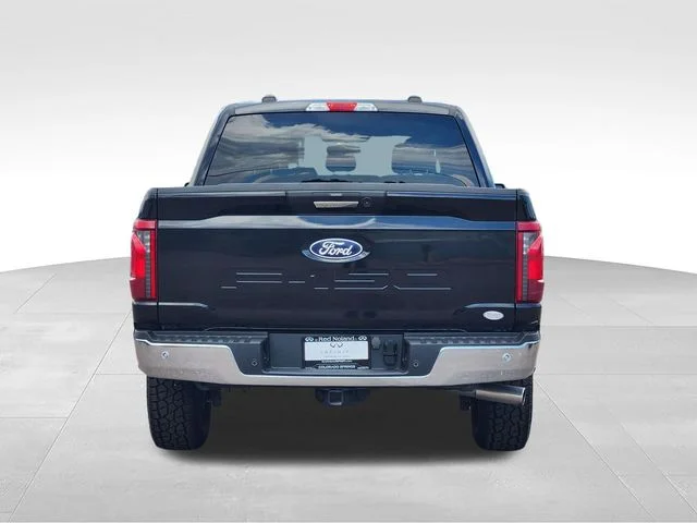 Used 2024 Black Metallic Ford XLT image 4