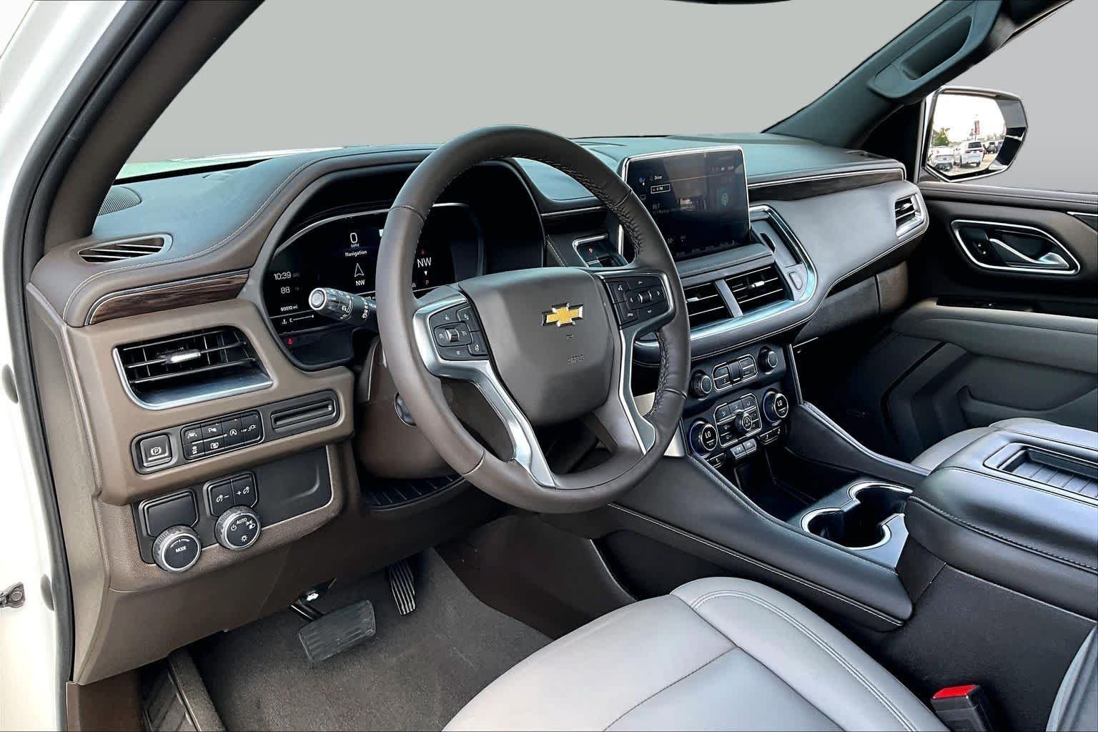 Used 2022 Summit White Chevrolet LT image 18