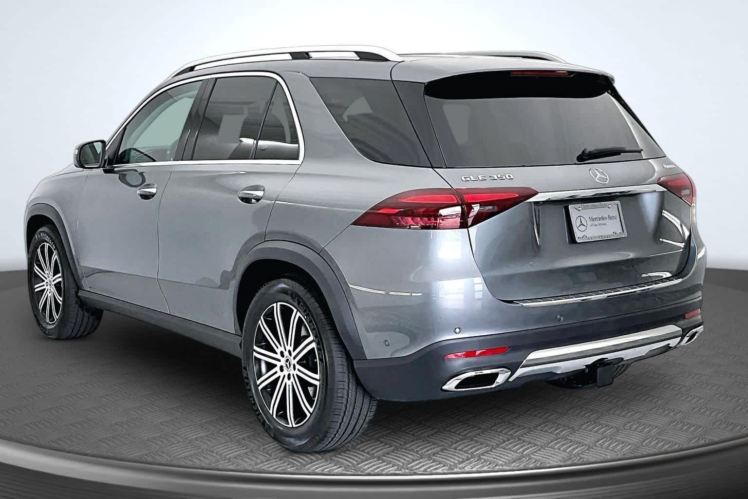 New 2026 Selenite Grey Metallic Mercedes-Benz GLE 350 image 4
