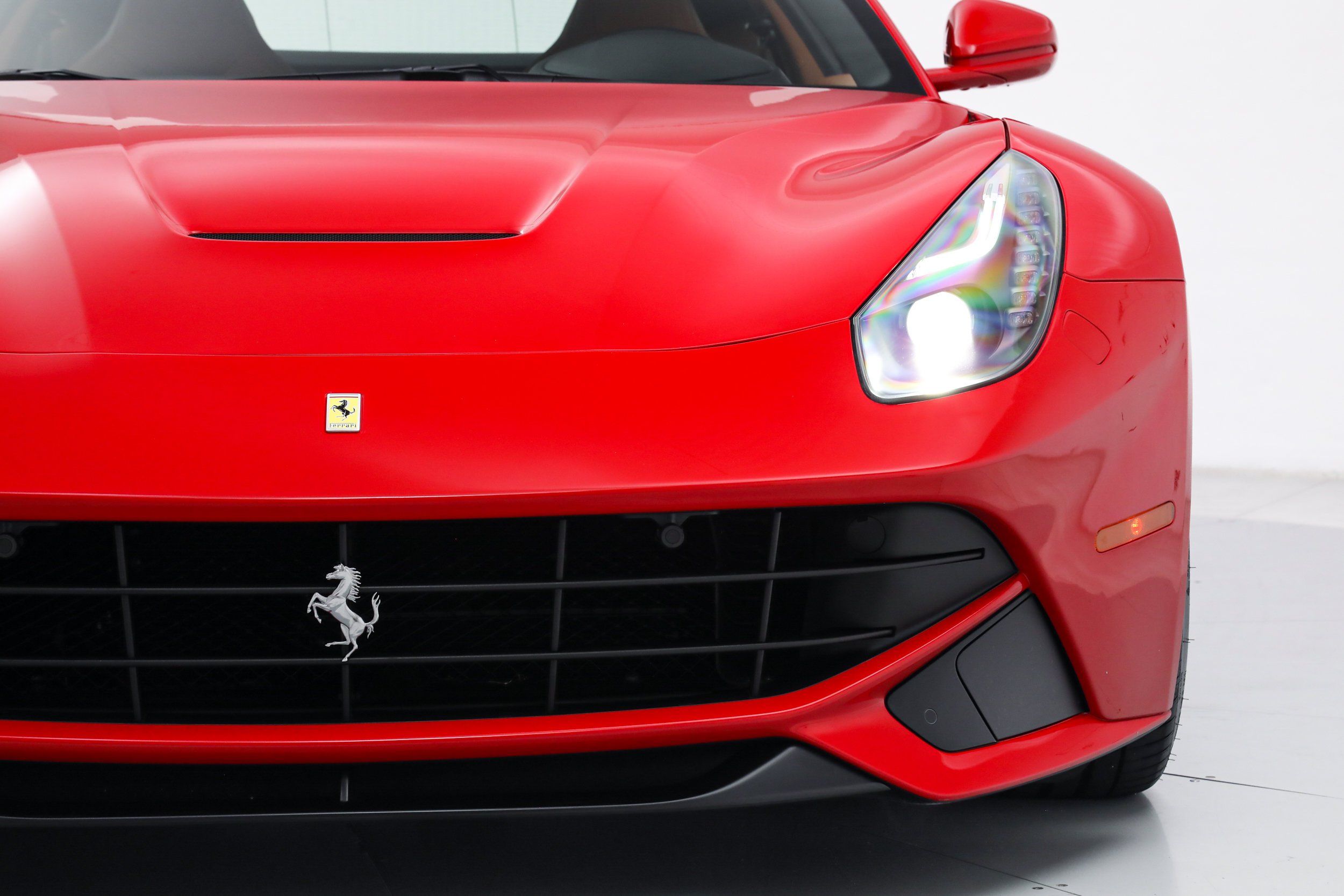 Used 2014 Red Ferrari  image 13