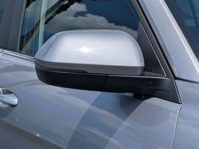 Certified Used 2022 Silver Volkswagen SEL image 9