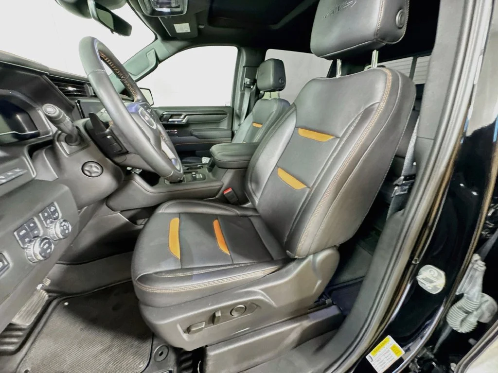 Used 2025 Black GMC AT4 image 26