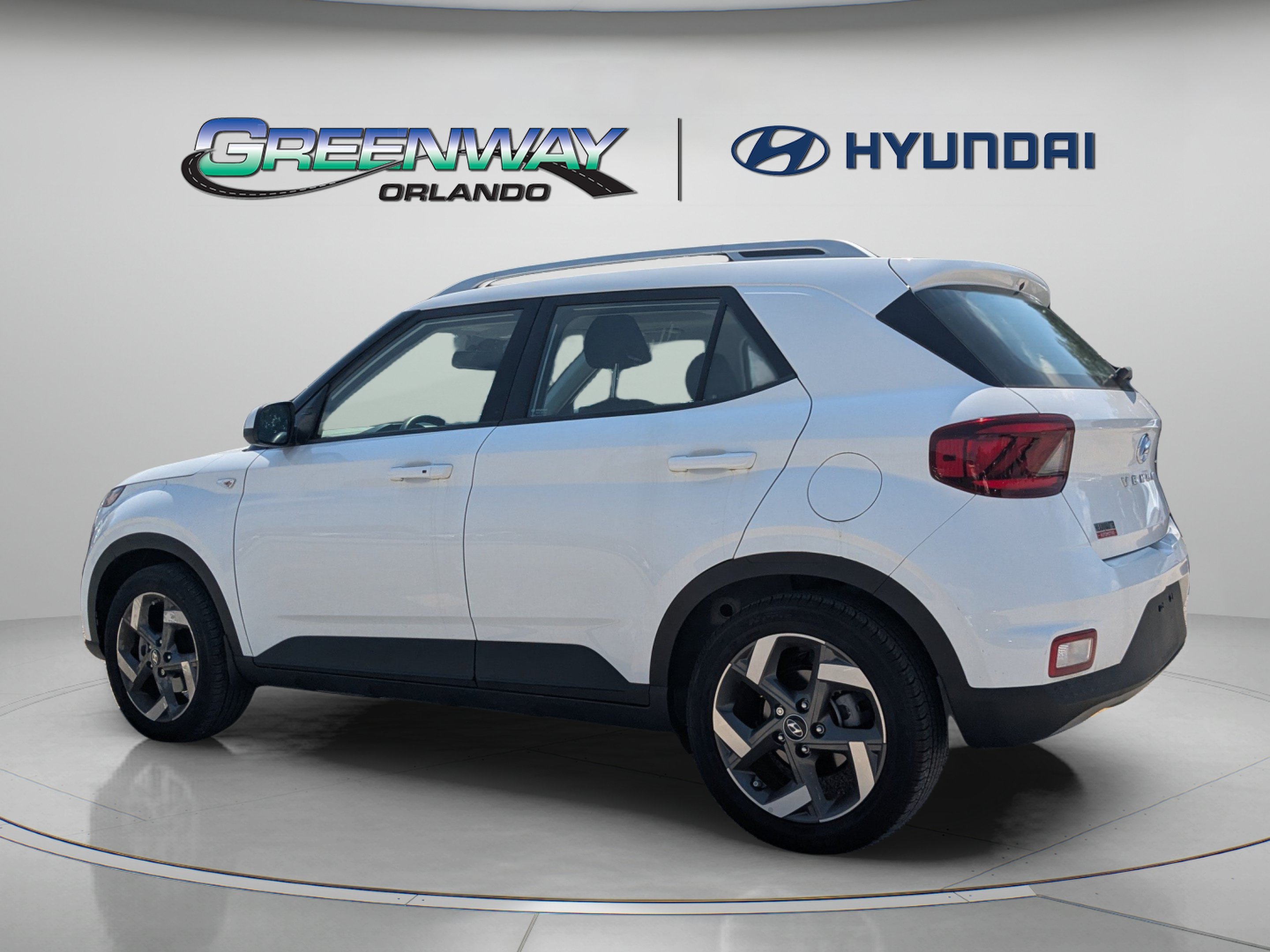 Certified Used 2025 Lunar White Hyundai SEL image 6