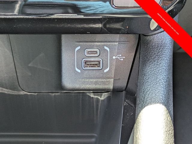 Used 2025 Red Jeep Latitude image 22