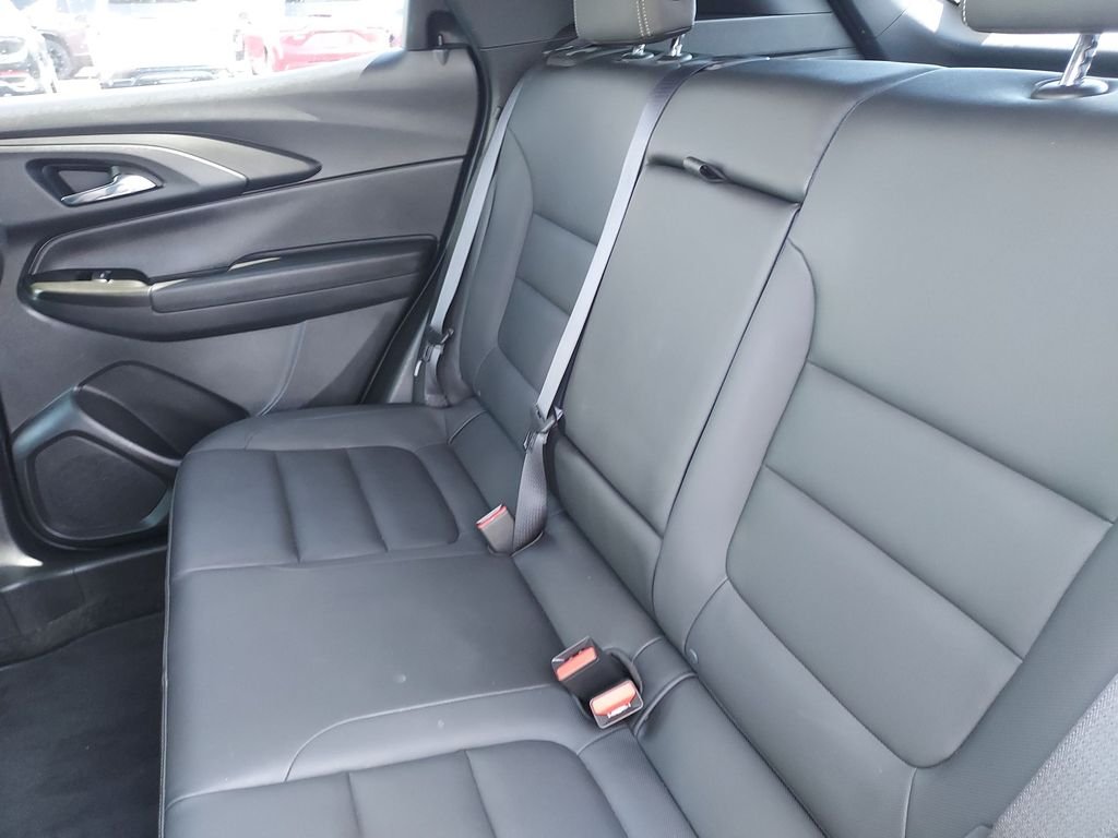 Used 2023 Gray Chevrolet ACTIV image 27