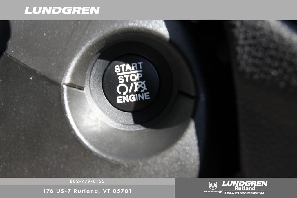 Used 2020 Green Jeep Latitude image 24