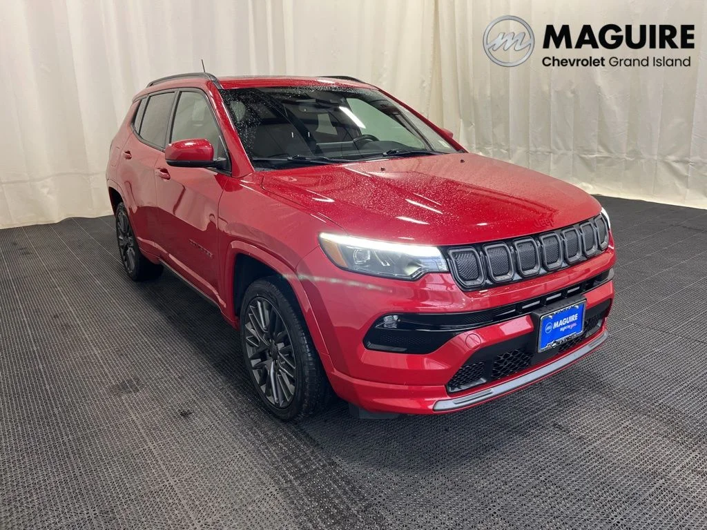 Used 2022 Red Jeep High Altitude image 29