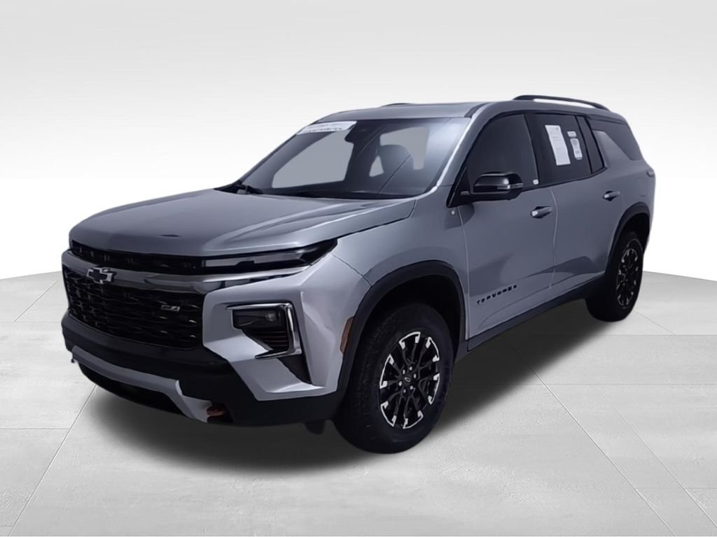 Used 2025 Gray Chevrolet Z71 image 4