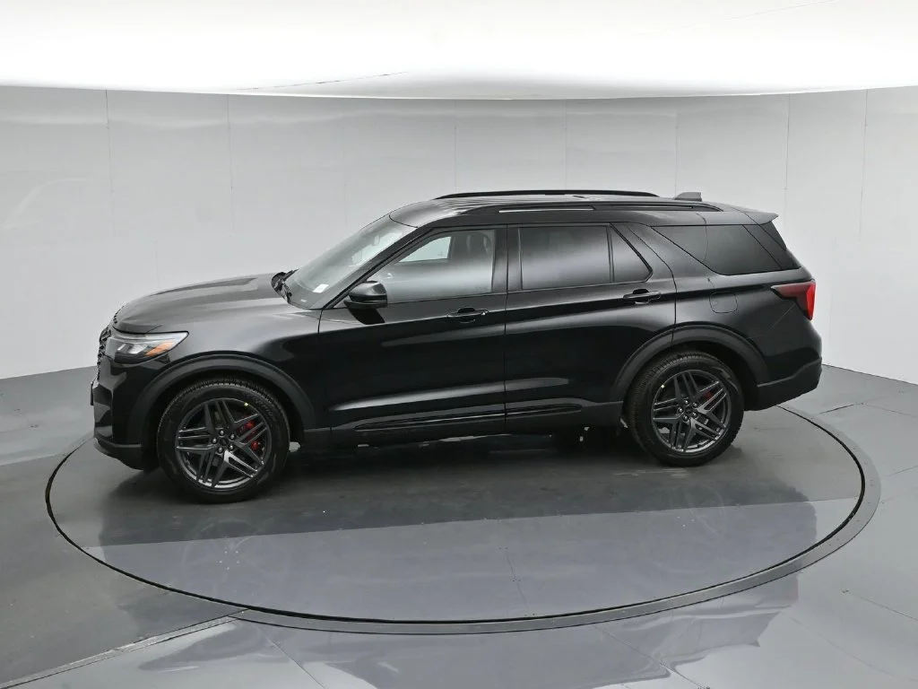 New 2026 Agate Black Metallic Ford ST image 44