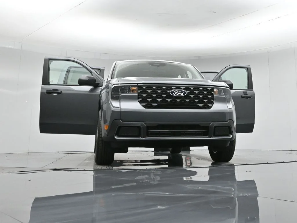 New 2026 Carbonized Gray Metallic Ford XLT image 47