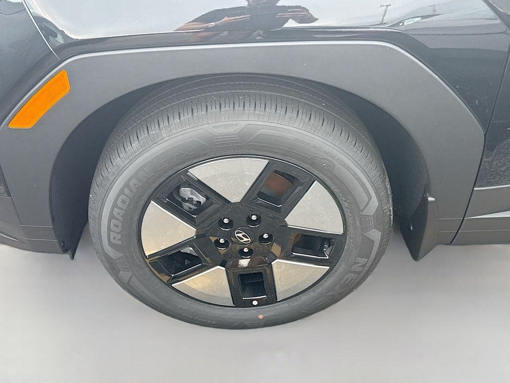 New 2026 Phantom Black Hyundai SE image 23