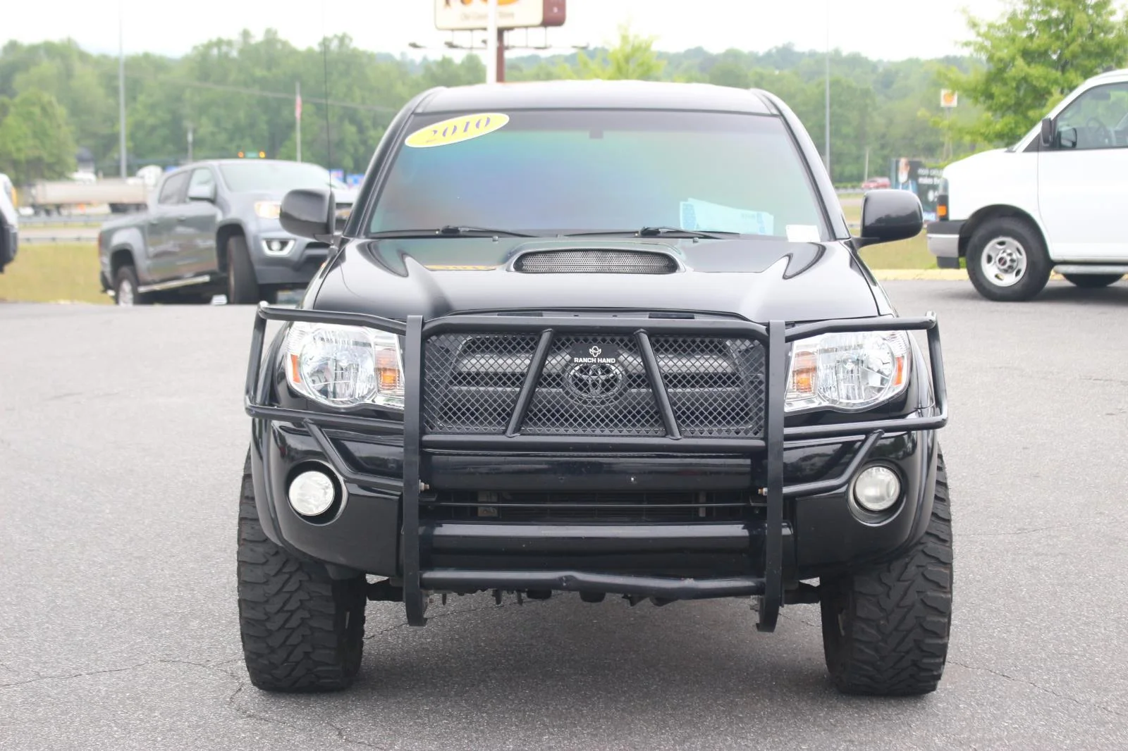 Used 2010 Toyota Tacoma Base with VIN 5TEUU4EN0AZ724600 for sale in Morganton, NC