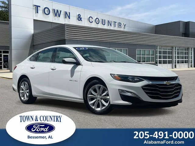 Certified Used 2025 Summit White Chevrolet LT image 1