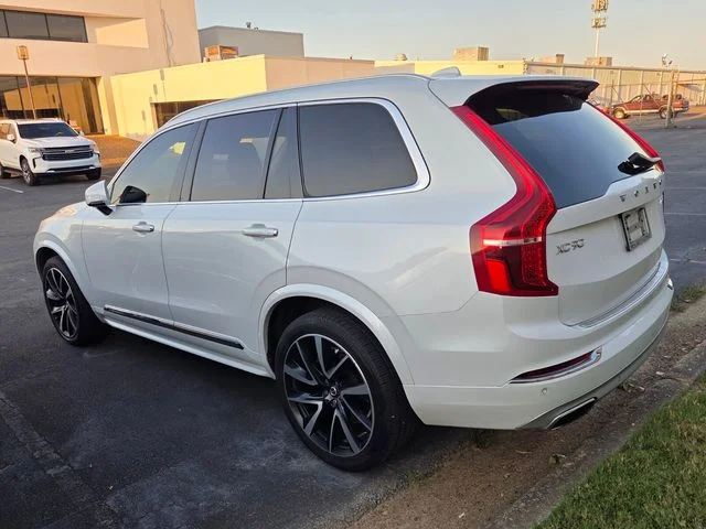 Used 2019 White Volvo T6 Inscription image 2