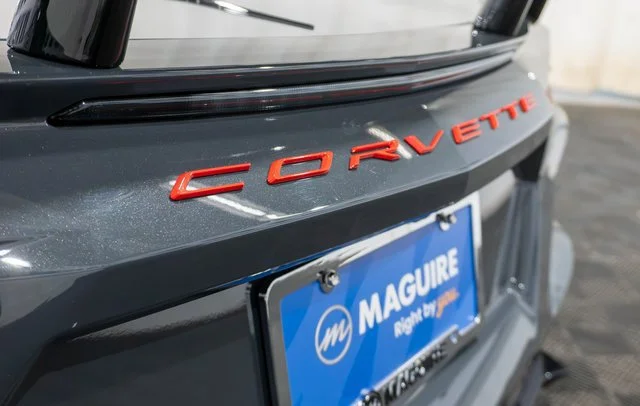 2027 Chevrolet Corvette 2LT - Photo 11