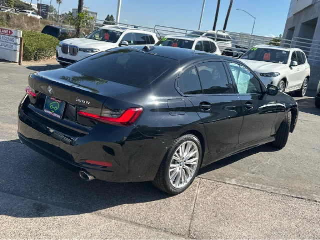 2023 BMW 3 Series 330i - Photo 11