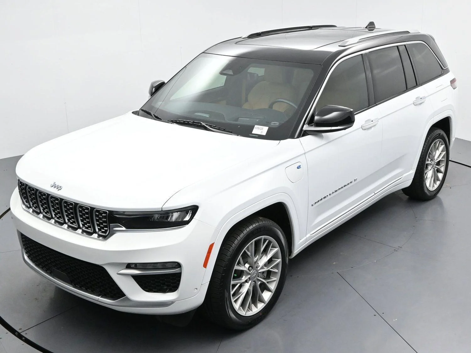 Used 2022 Bright White Clearcoat Jeep Summit image 43