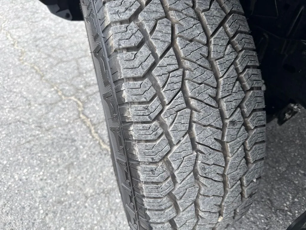Used 2025 Gray Nissan PRO-4X image 31