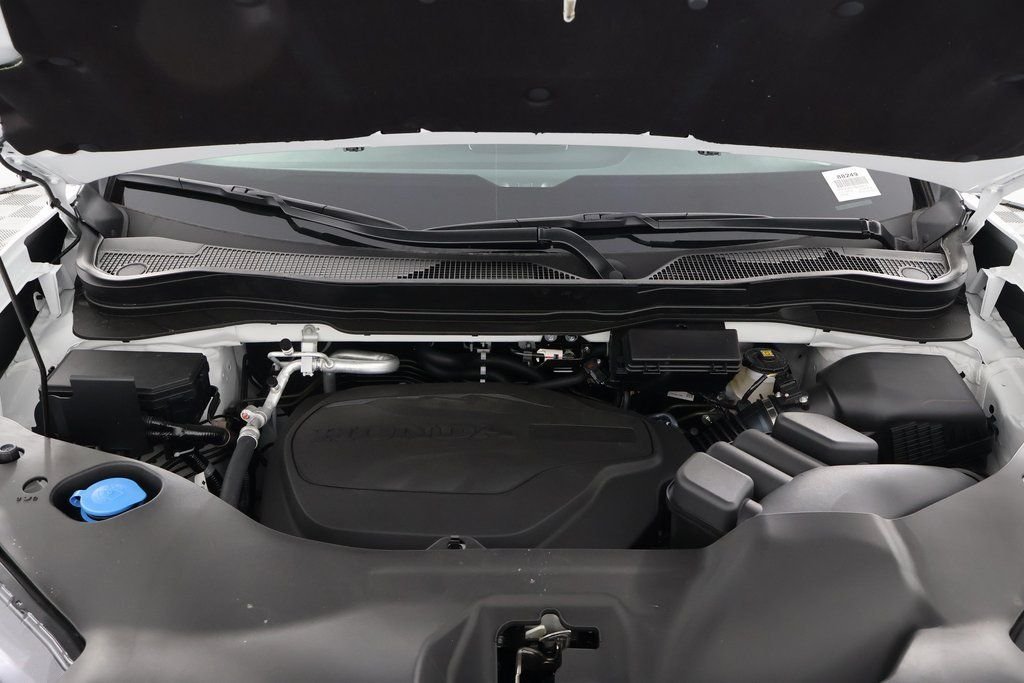 New 2026 Platinum White Pearl Honda Black Edition image 9