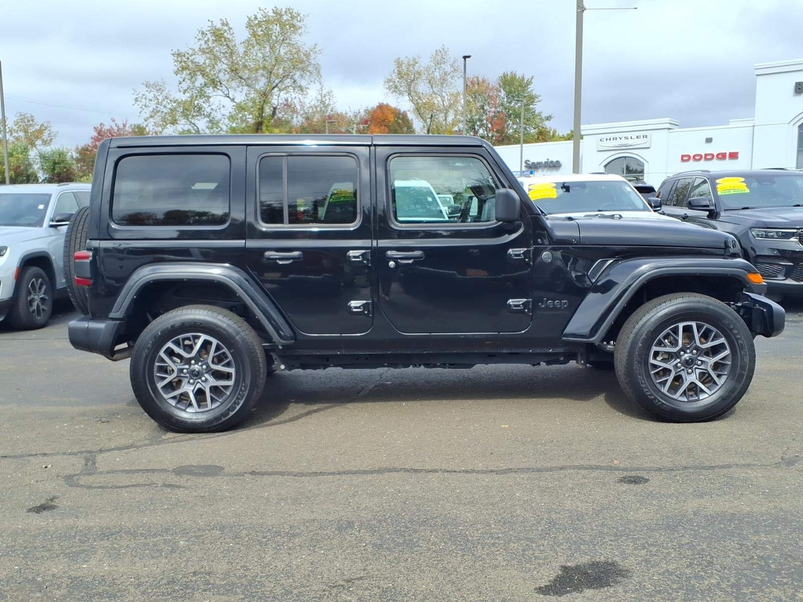 Certified Used 2025 Black Jeep Sahara image 9