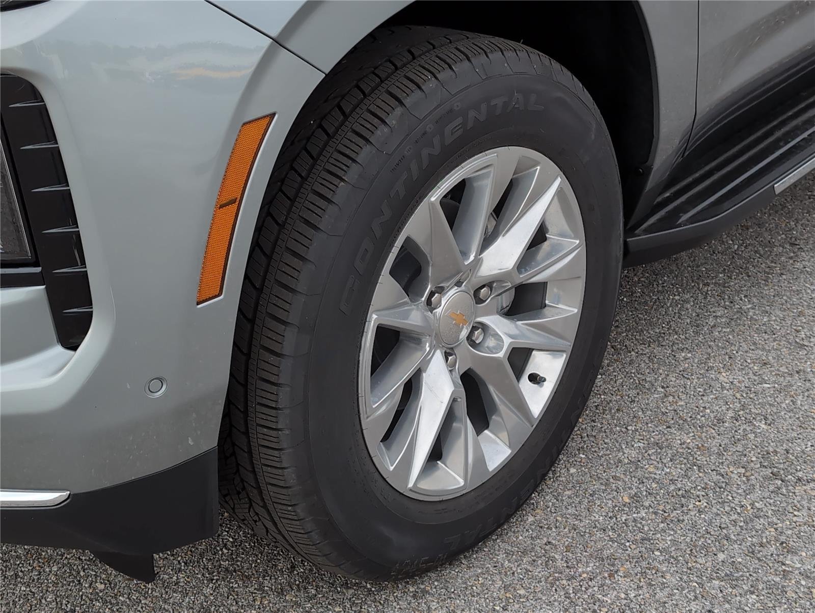 2026 Chevrolet Suburban Premier - Photo 11