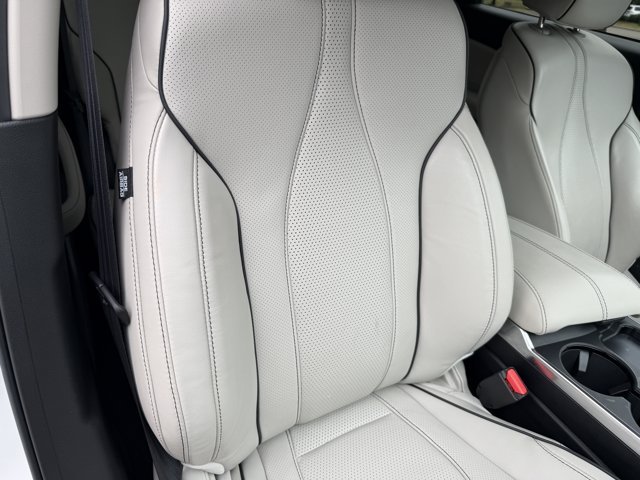Used 2025 Platinum White Pearl Acura SH-AWD ADVANCE image 24