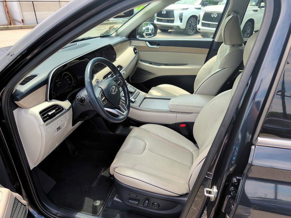 Used 2021 Moonlight Cloud Hyundai Limited image 8