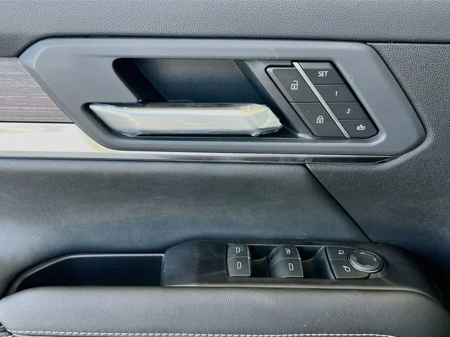 2027 GMC Terrain Denali - Photo 13