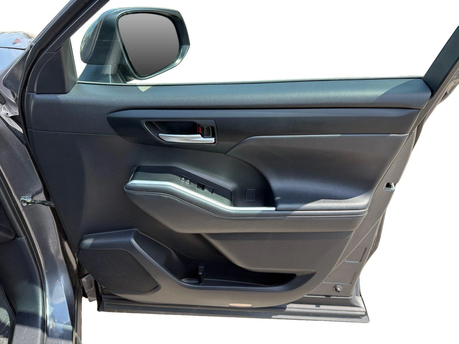 Used 2025  Toyota Platinum image 28