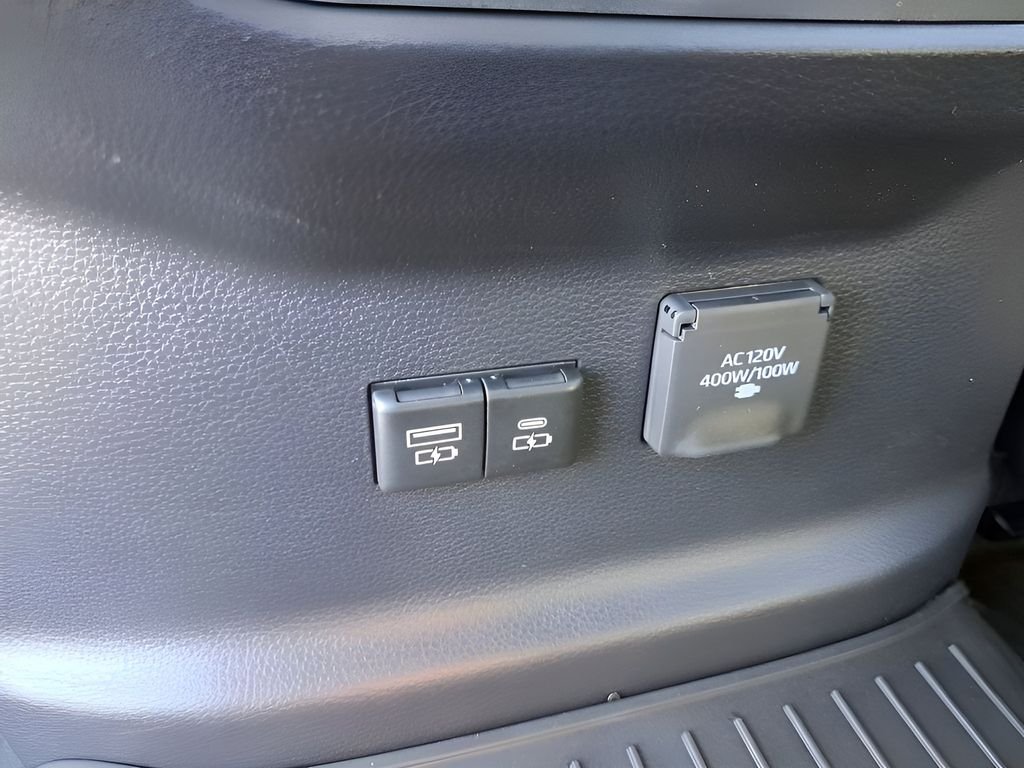 2026 Toyota Tundra SR5 - Photo 7