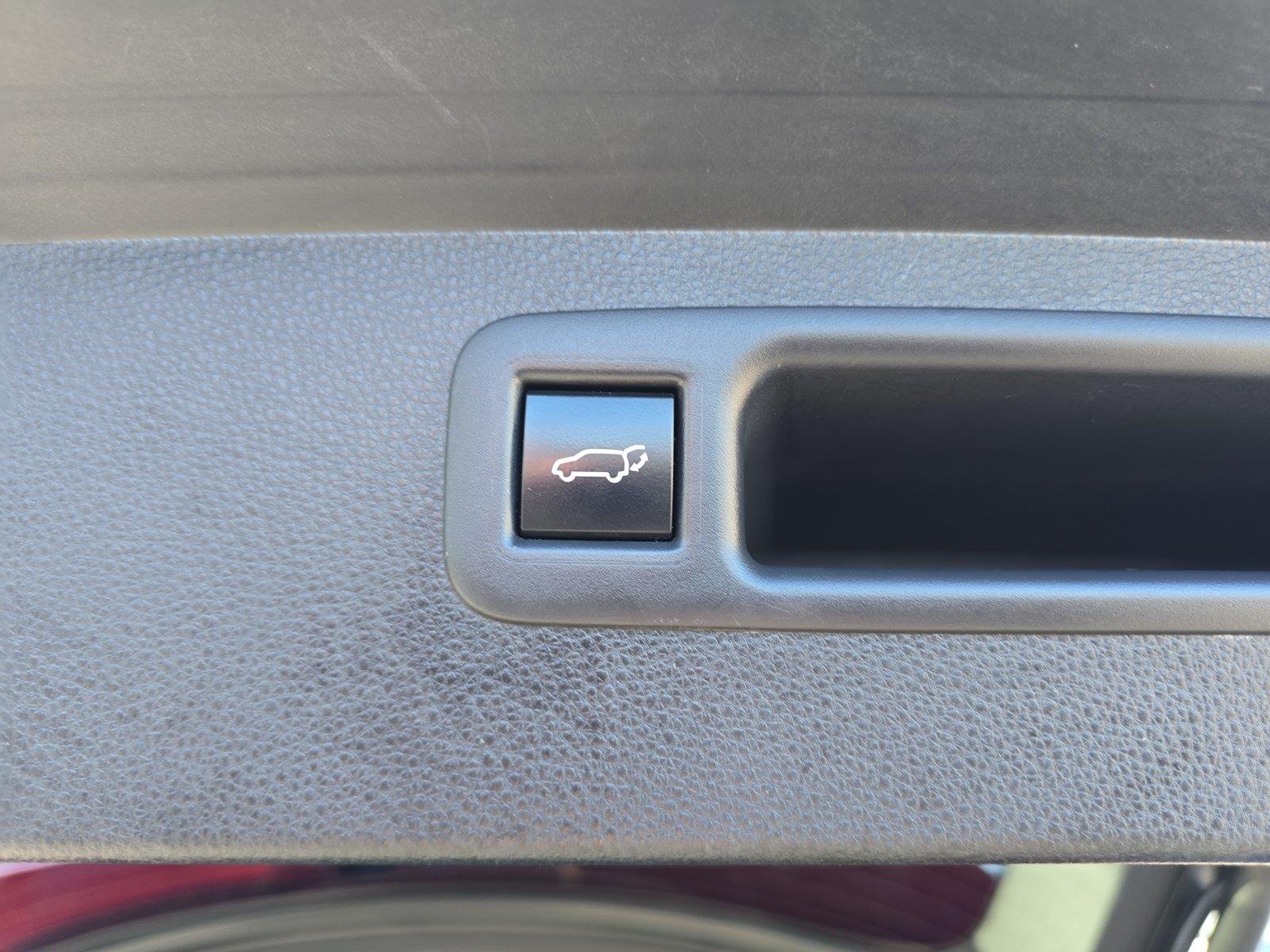 Used 2022 Ruby Flare Pearl Toyota XLE image 30