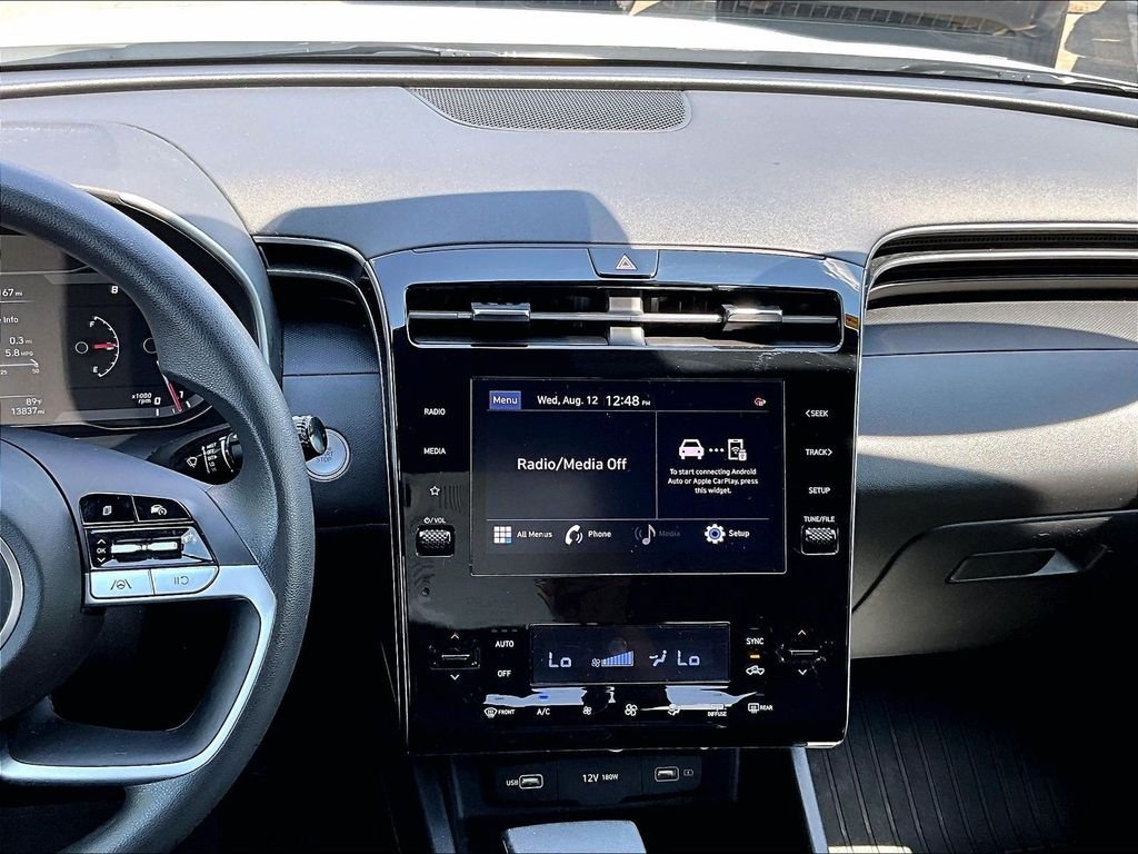 Used 2024 White Hyundai SEL image 18