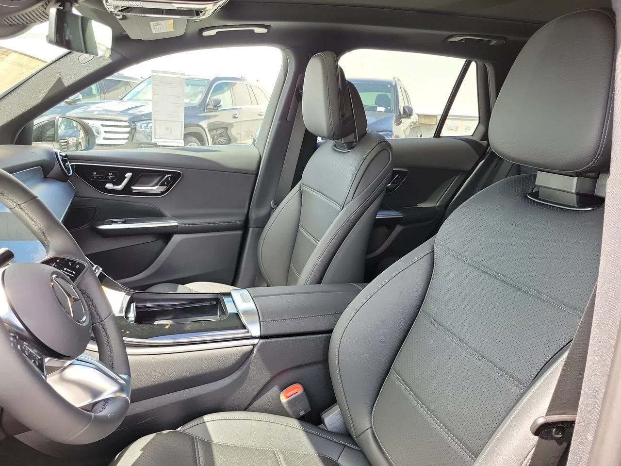 New 2026 Black Mercedes-Benz GLC 300 image 20