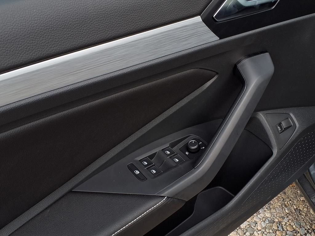 2025 Volkswagen Jetta Sport - Photo 17