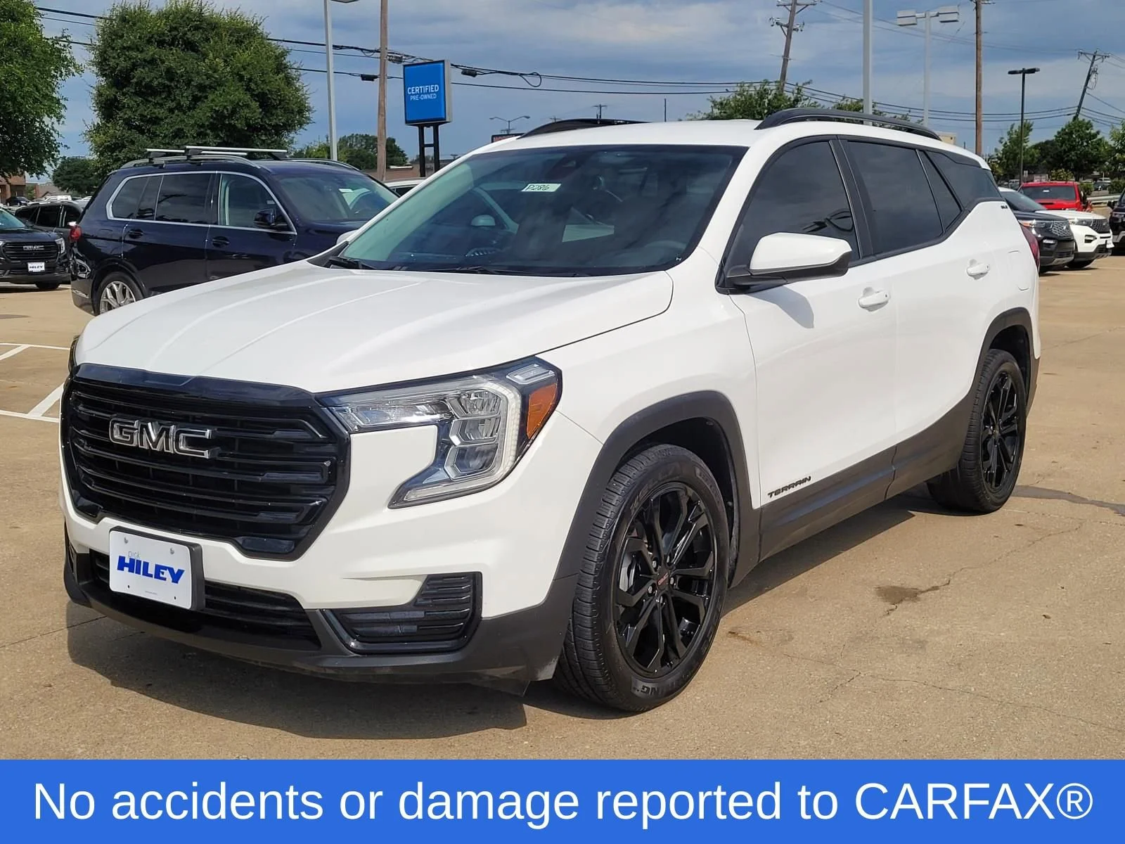 Used 2022 Summit White GMC SLE image 2