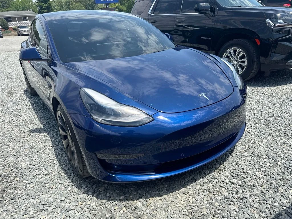 Used 2022 Blue Tesla Performance image 2