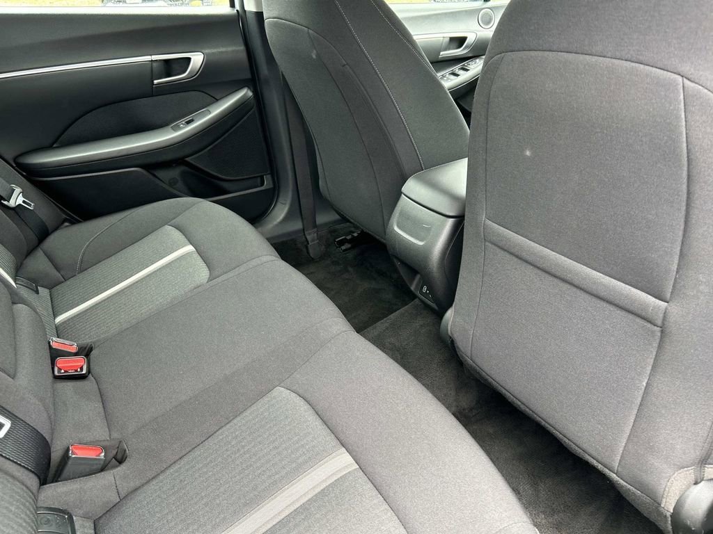 Used 2024 Aero Silver Hyundai SEL image 20