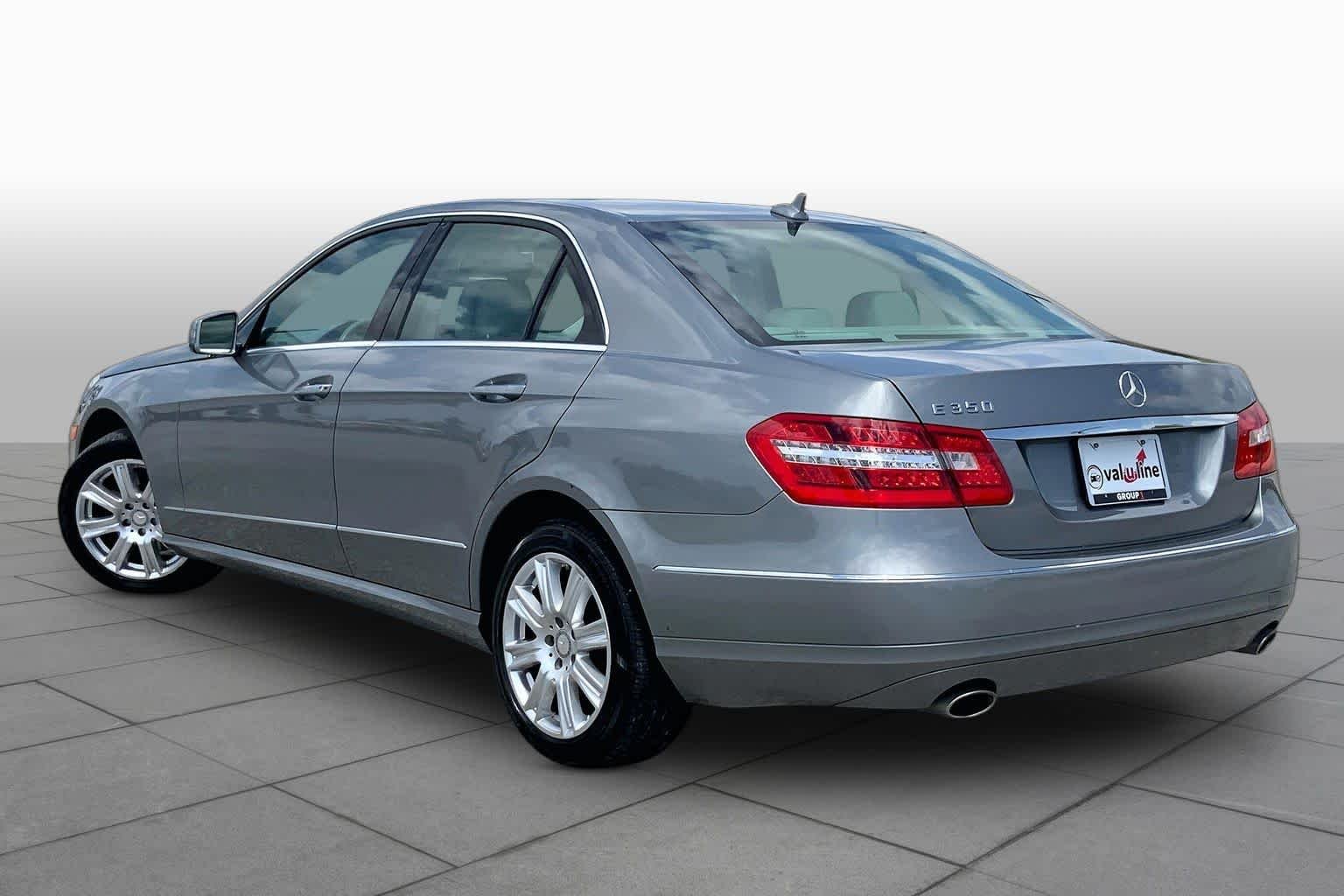 Used 2013 Palladium Silver Metallic Mercedes-Benz E 350 Luxury image 12
