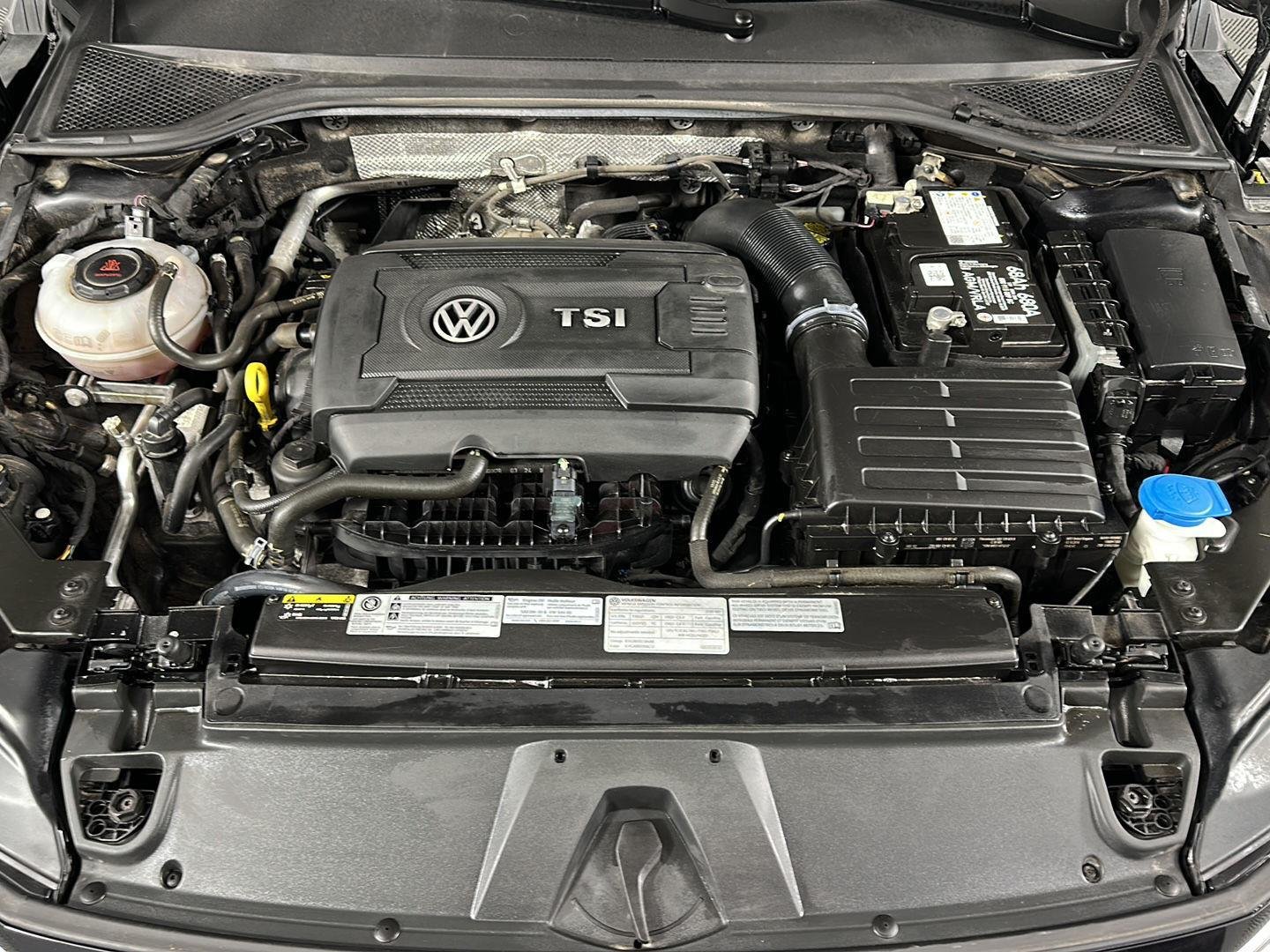 Used 2019 Deep Black Pearl Volkswagen SEL Premium R-Line image 3