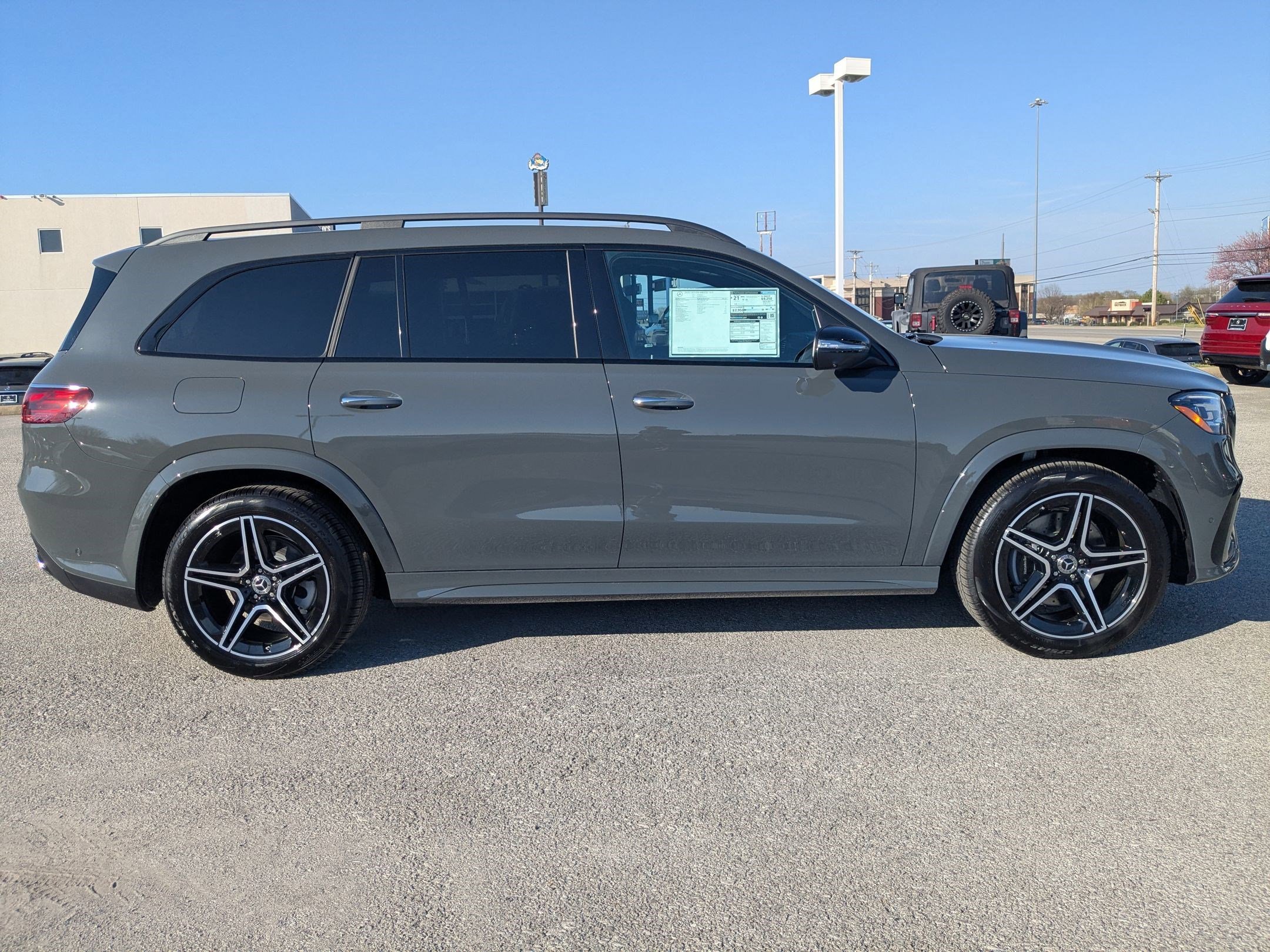 New 2026 MANUFAKTUR Silicon Grey Mercedes-Benz GLS 450 image 40