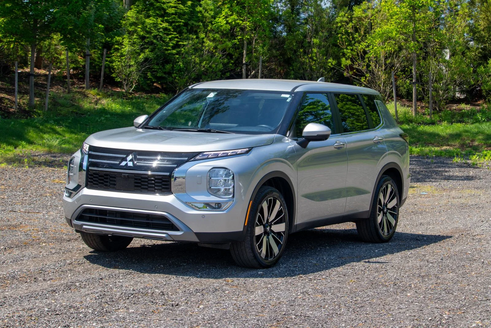 2025 Mitsubishi Outlander SE S-AWC's photo