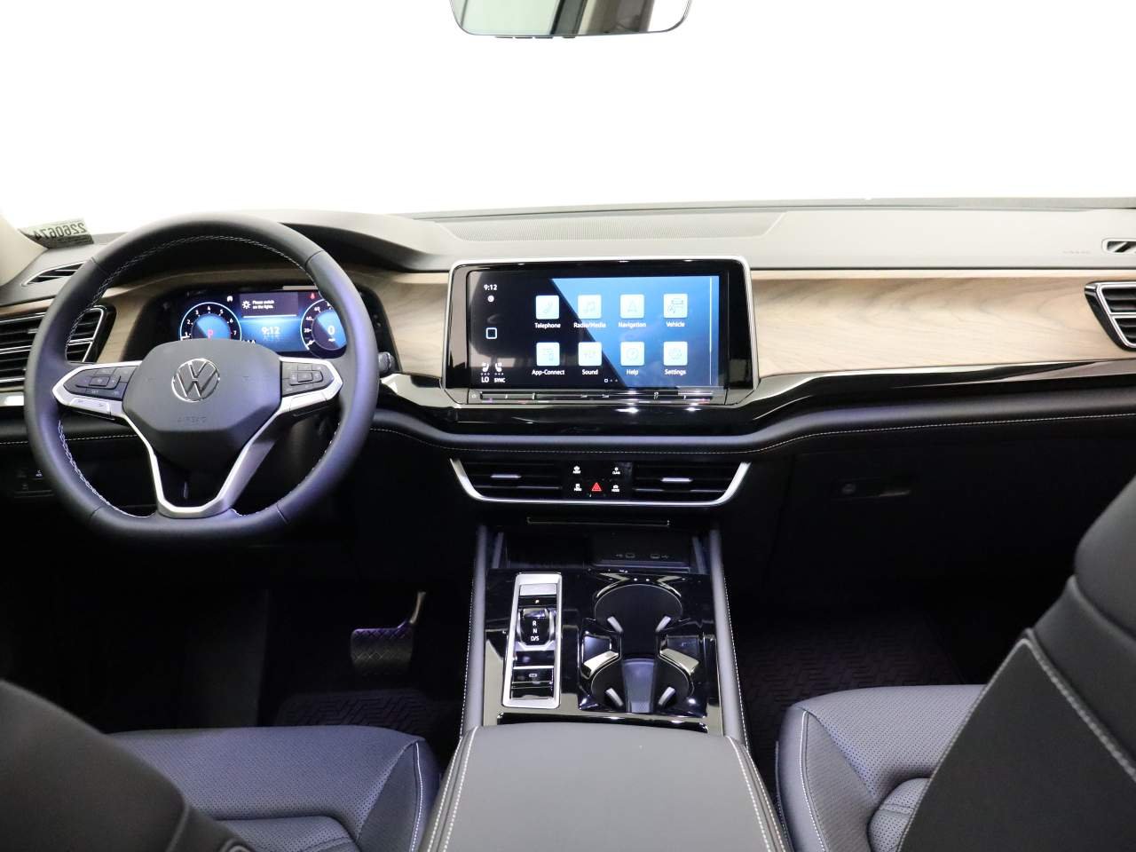 2026 Volkswagen Atlas SE w/Tech - Photo 12