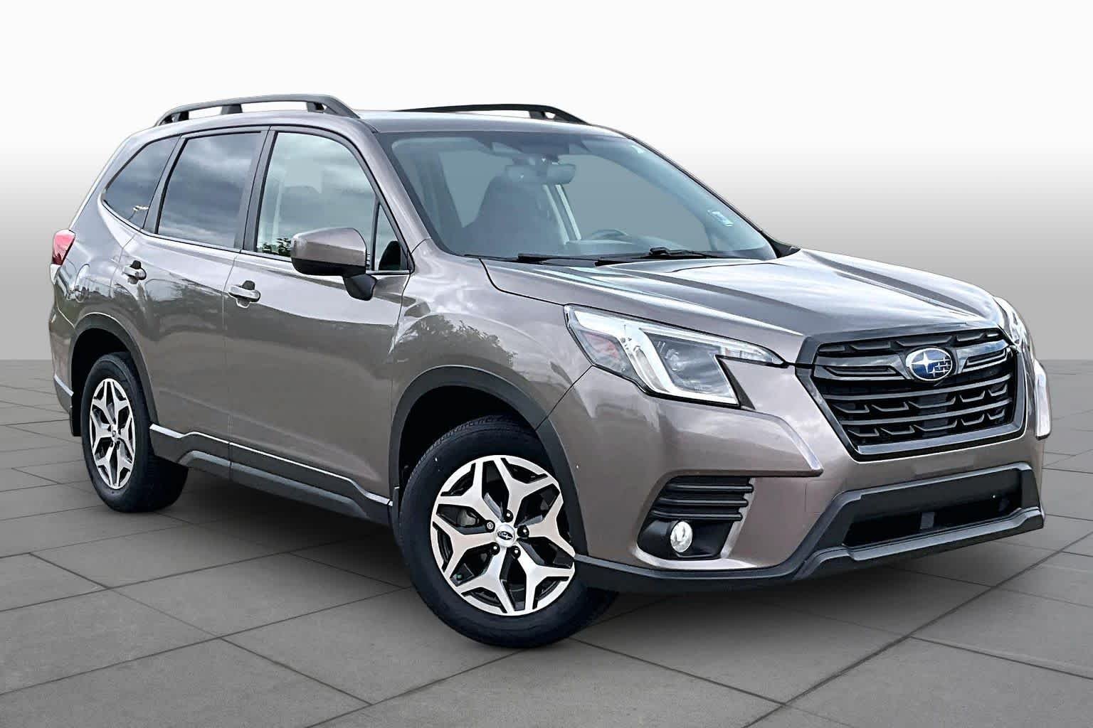 Used 2023 Brilliant Bronze Metallic Subaru Premium image 3