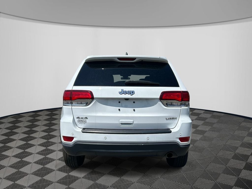 Used 2020 White Jeep Laredo E image 4
