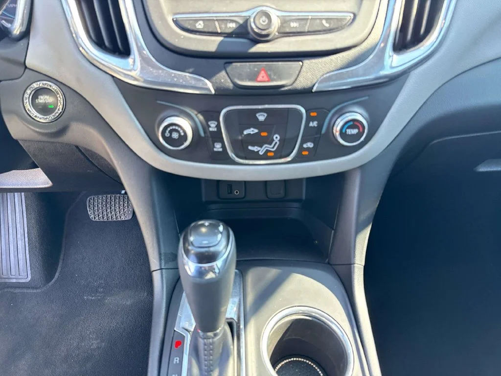 Used 2018 Beige Chevrolet LS image 33